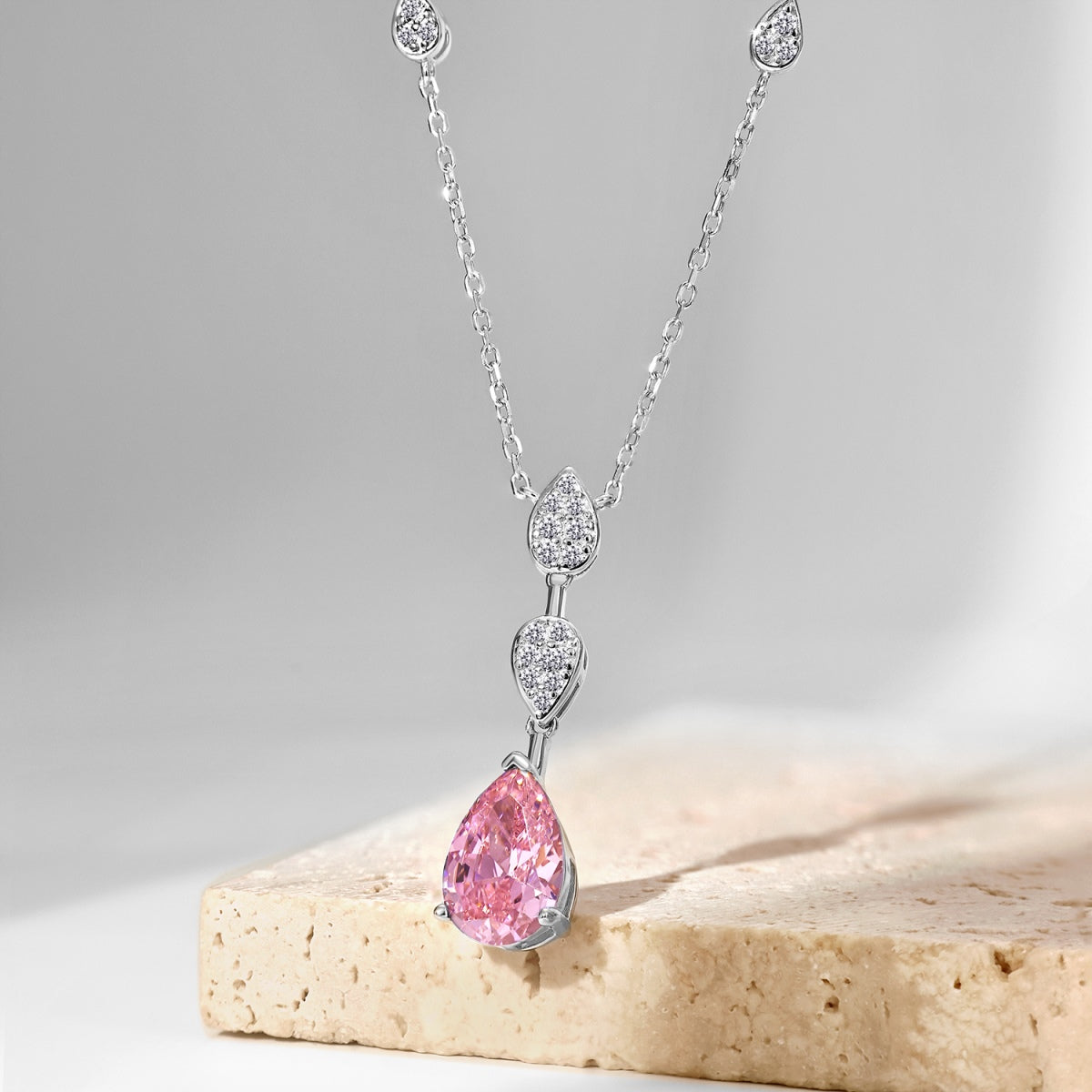 [Rose Jewels]Dazzling Pear Cut Necklace