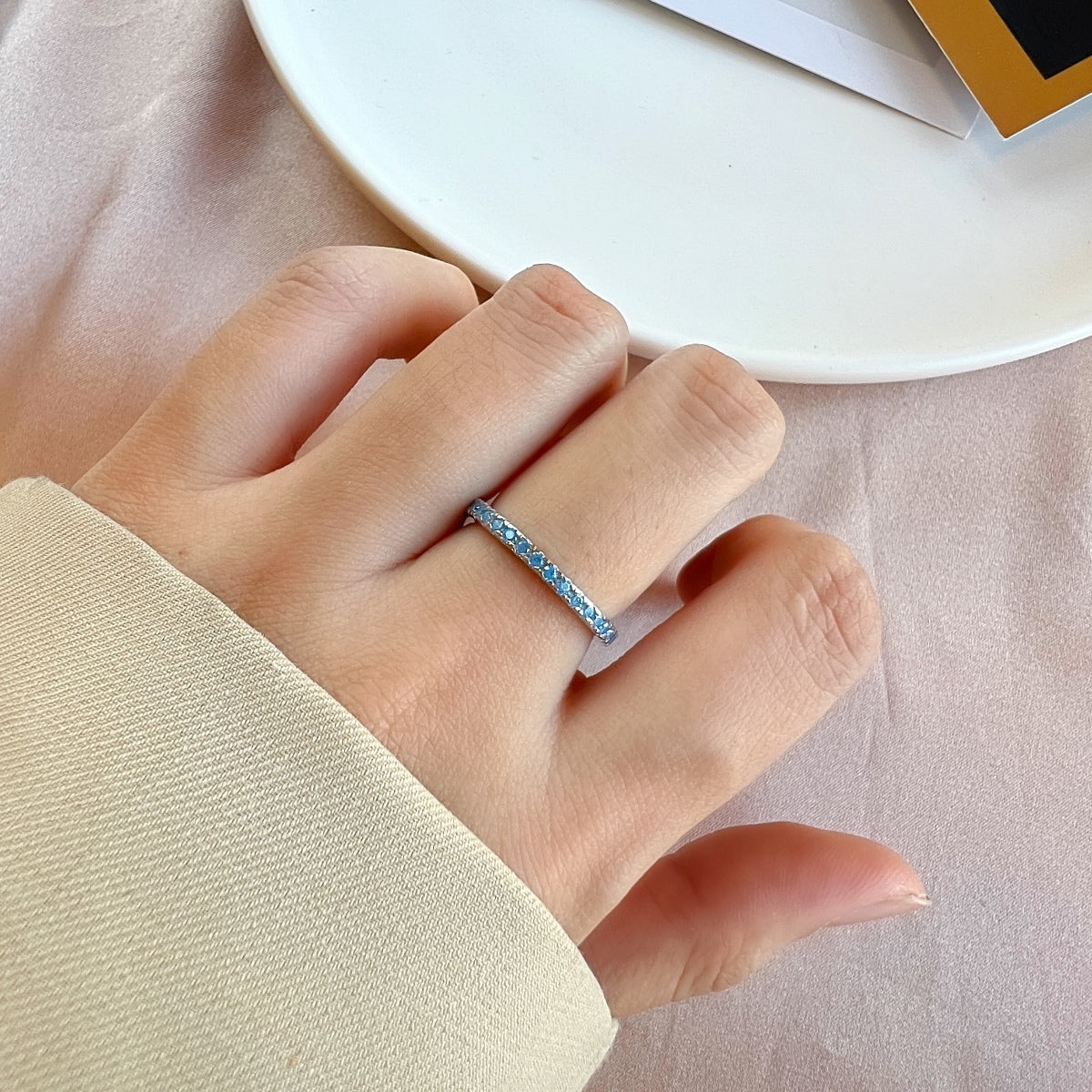 [Rose Jewels]Delicate Sparkling Round Cut Daily Ring