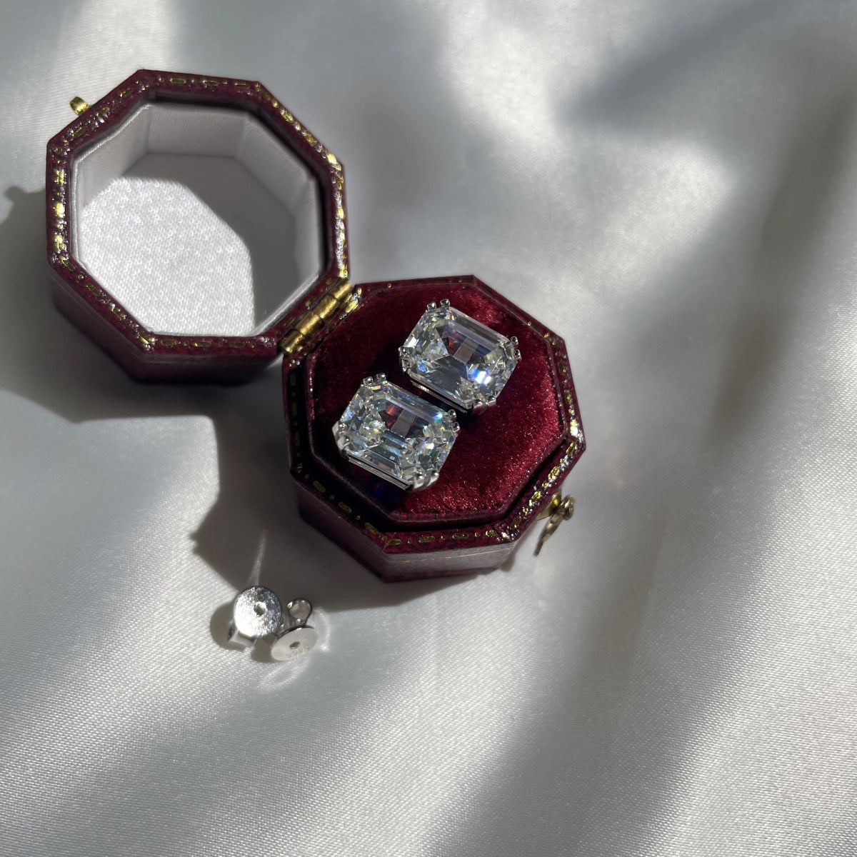 [Rose Jewels]Dazzling Square Shape Earrings