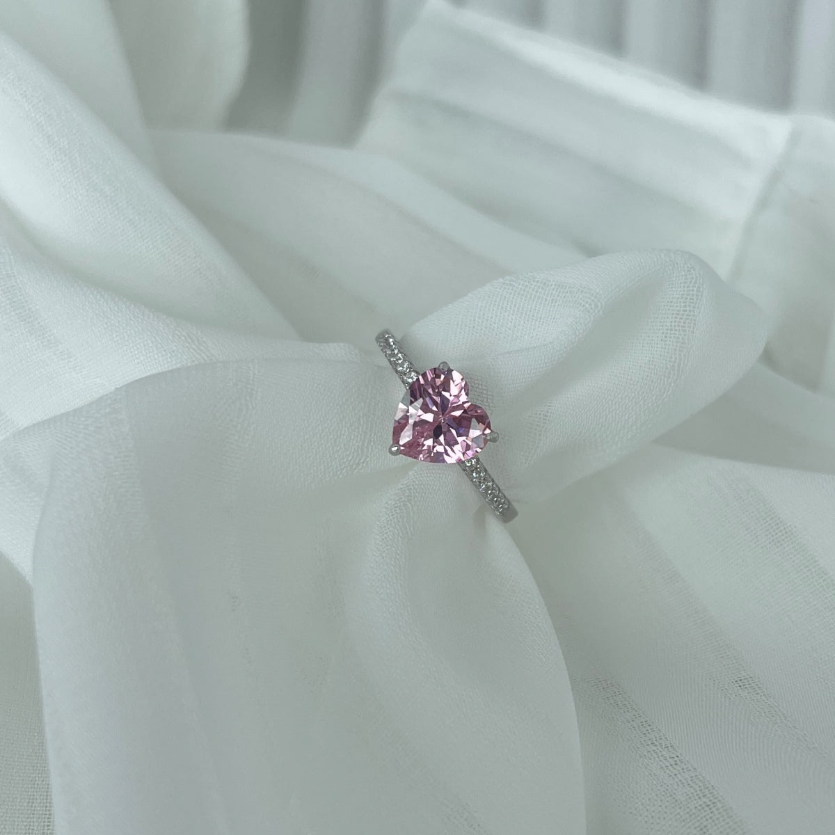 [Rose Jewels]2.0 Carat Dazzling Lustrous Heart Cut Lover Ring