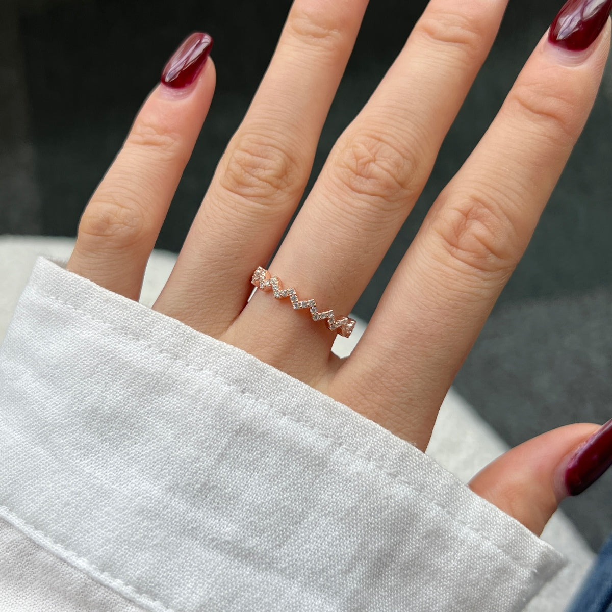 [Rose Jewels]Delicate Enchanting Wave Shape Daily Ring