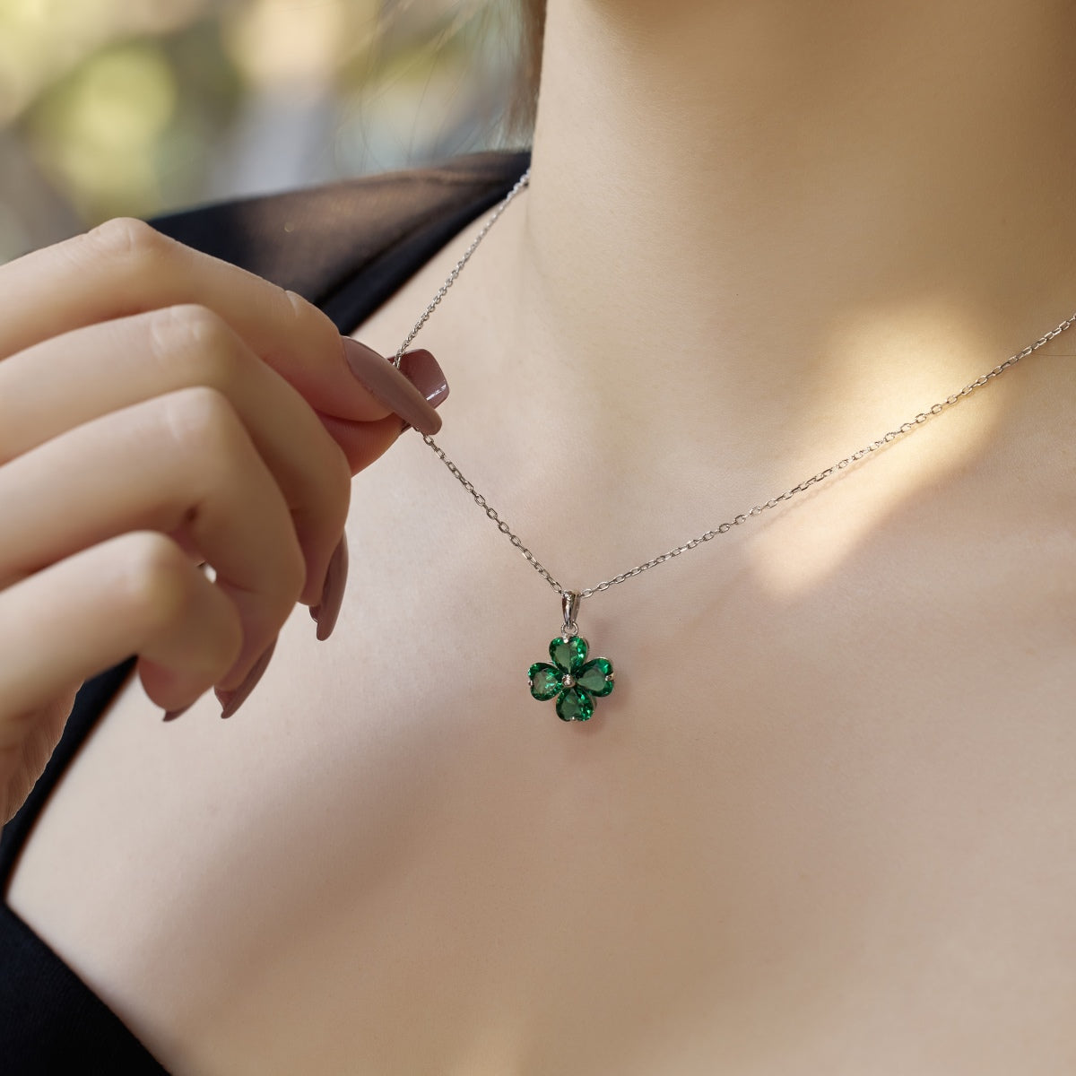 [Rose Jewels]Heart-Shaped Four-Leaf Clover Bead Necklace