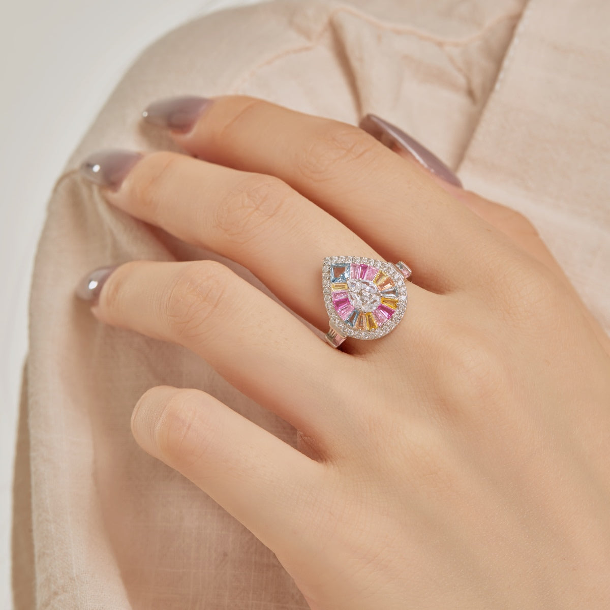 [Rose Jewels]Elegant Colorful Water Drop Shape Banquet Ring