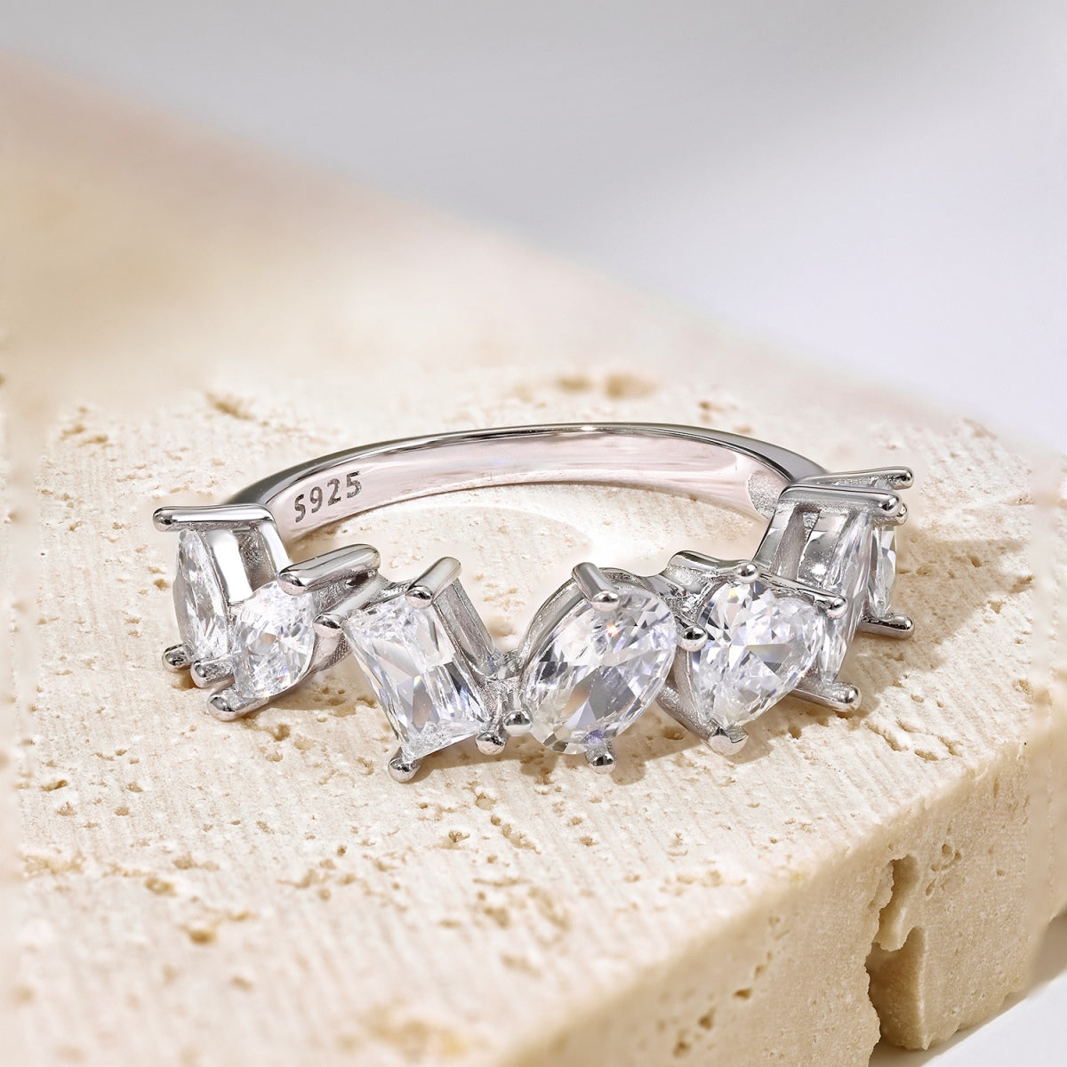 [Rose Jewels]Delicate Multi Cut Ring